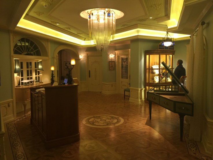 Club 33 Lobby area